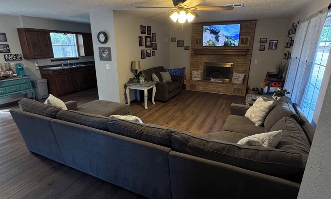 Stillwater House | The Stillwater Spot – by OSU, Family Friendly, FirePit & Patio