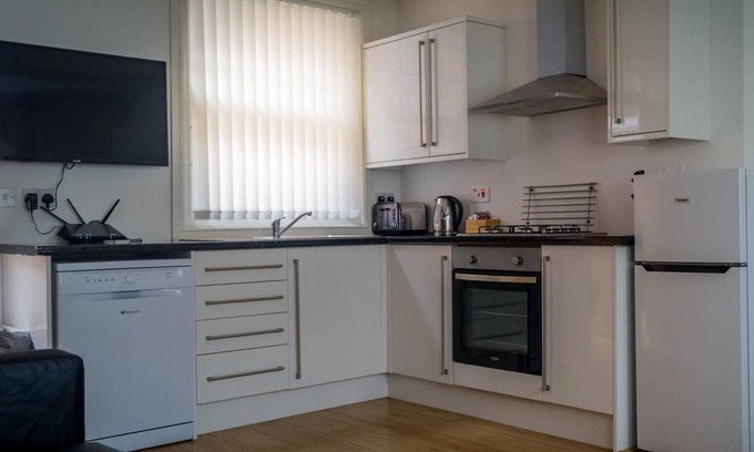 Chester House | The Storyhouse Gathering 5 Bed - Sleeps 13 City Centre