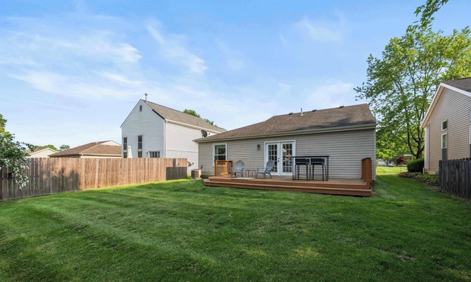 Columbus House | The Suburban Nest - For 6!