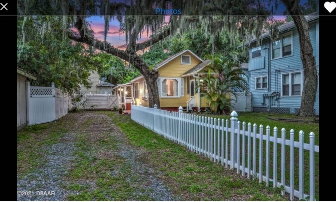 Daytona Beach Cottage | The Sun Kissed Cottage (minutes from the beach!)