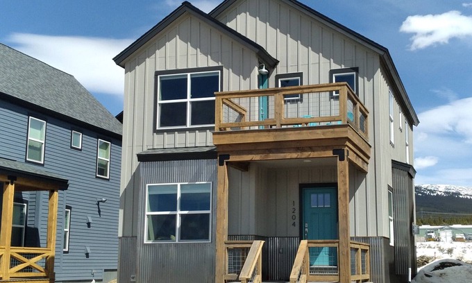 Leadville House | the Sunset House - modern comfort with spectacular views
