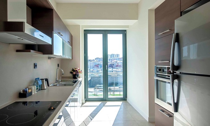 Bagcilar Hotel | The Superior Living Batisehir