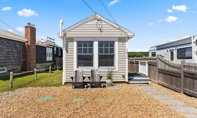 Rye House | "The Surf" | Ocean & Marsh Views | Rooftop Deck