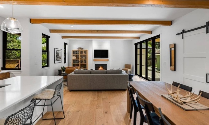 Bozeman House | The Sweet Spot - Downtown Bozeman