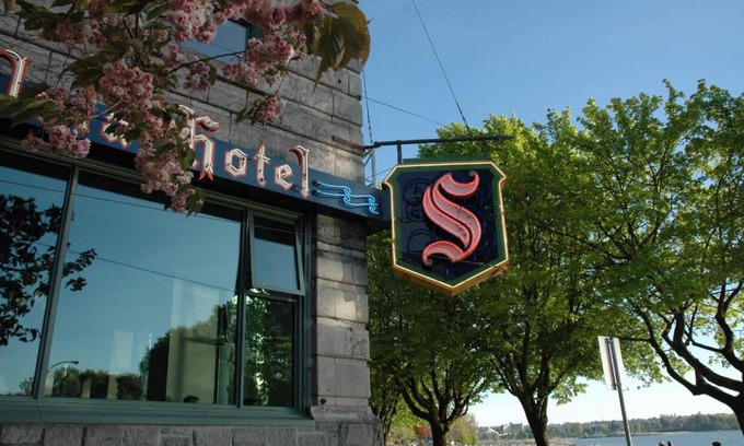 West End Hotel | The Sylvia Hotel