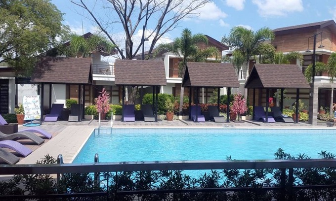 Bacolor Hotel | The Tavern Hotel