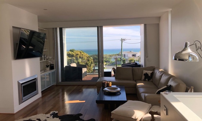 Ocean Grove House | The Terrace - Ocean Views