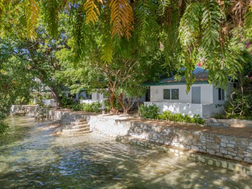 Romblon Island Resort | The Three P Beach Resort & Dive Center