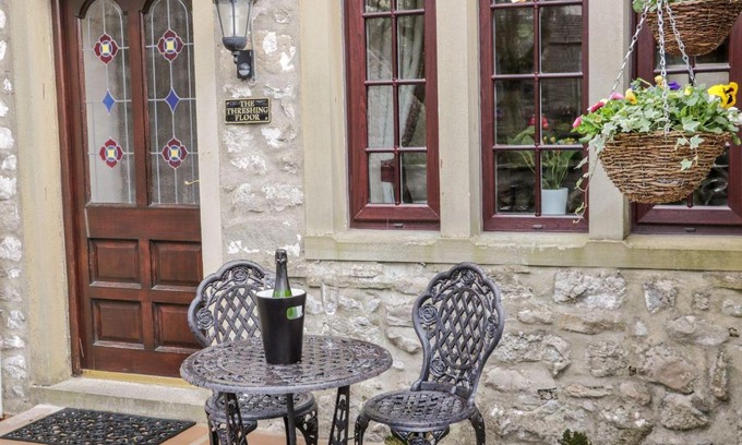 Malham House | The Threshing Floor at Tennant Barn