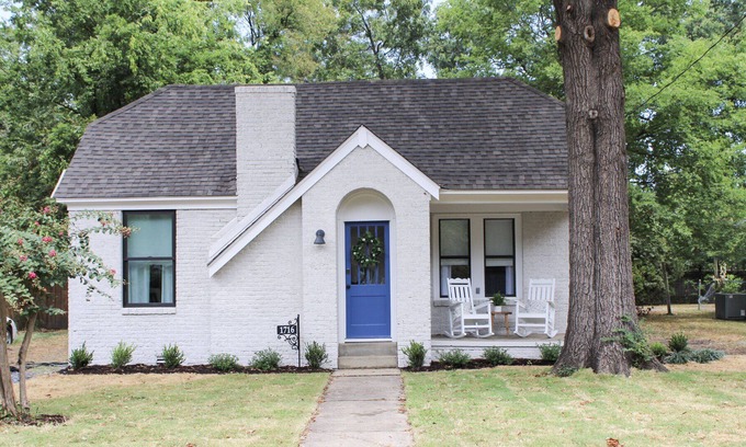 Conway House | The Tilted Tudor