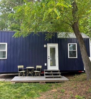 Elizabethtown House | The Tiny Getaway Home
