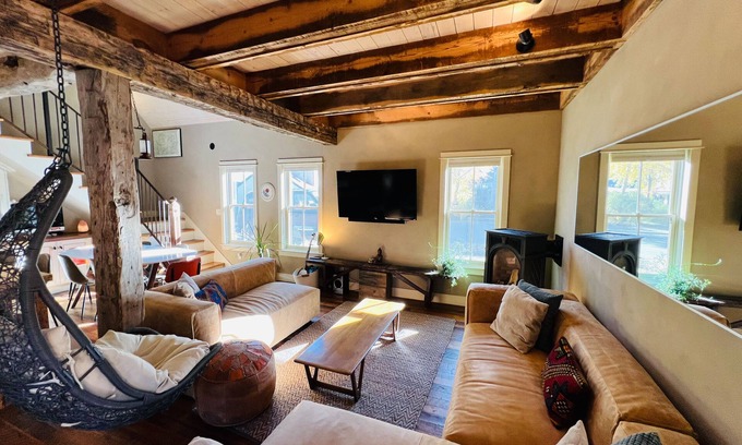 Crested Butte House | The Top Rated Home in Crested Butte! Best Location, Hot Tub & Steam Shower!