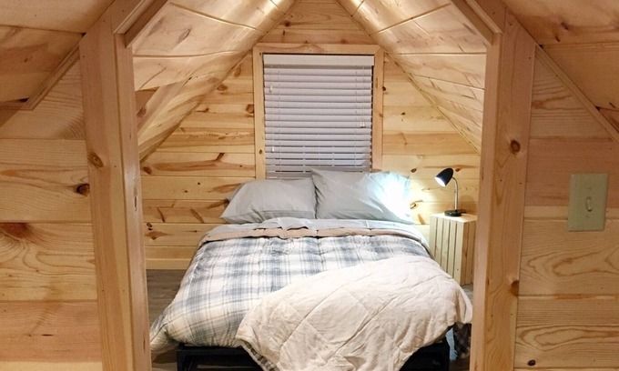 Wilmore Apartment | The Traveler's Loft- Wilmore & Lexington- good for long-term stays