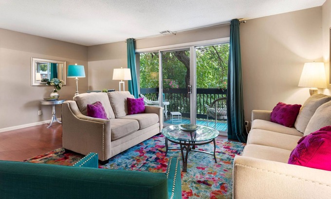 Westport Condo | The Traveler - Walkable Westport Condo + Parking
