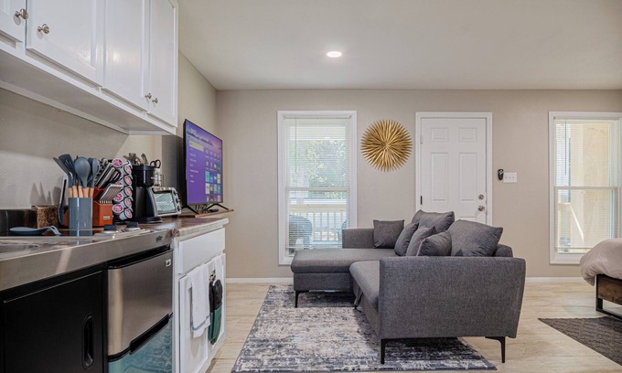 Columbus House | The Travelers Studio Columbus