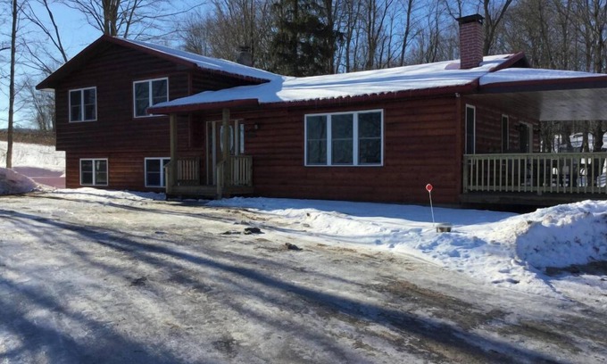 Glenfield House | The Tug Hill Lodge