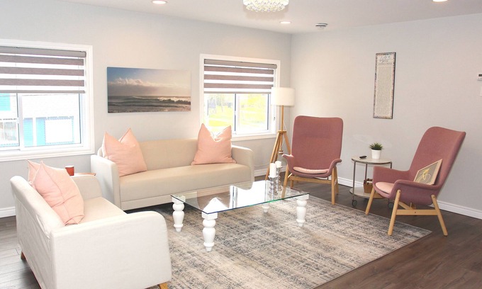 Crystal Beach Condo | The Upper Deck Retreat- Holiday Cozy in Crystal Beach!