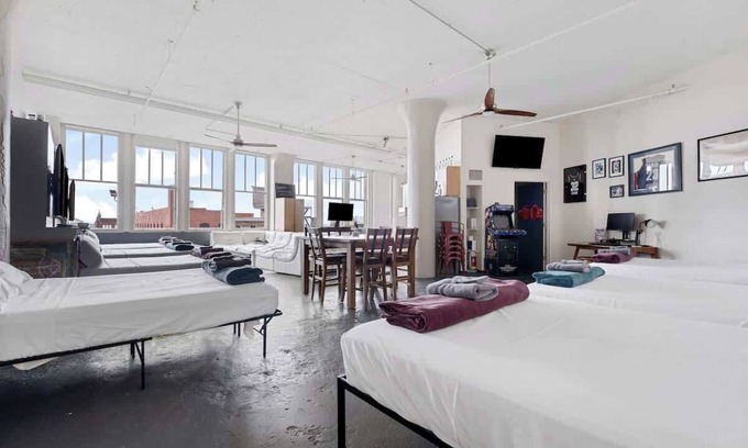 West Main Historic District Apartment | The Valhalla (Downtown Louisville w/River View)