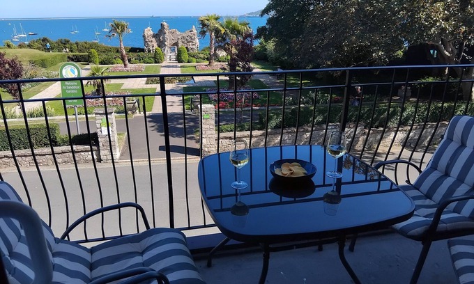 Weymouth House | THE VIEW, pet friendly, character holiday cottage in Weymouth