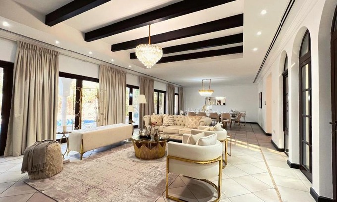Dubai House | The Villa