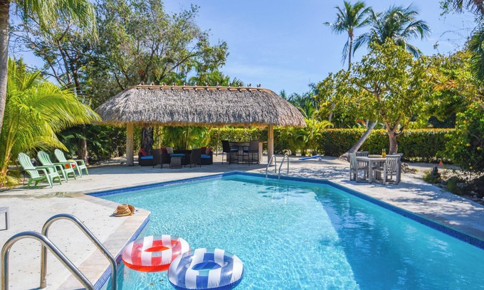 Sugarloaf Key House | The Villa of Pelico Palms