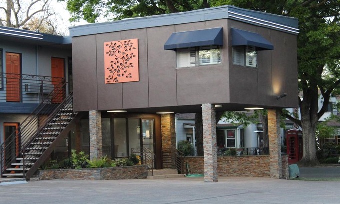 Downtown Hotel | The Vine Inn Davis