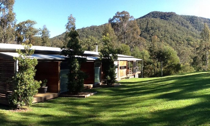 Pokolbin House | The Vintry – A luxurious rural retreat with modern comforts