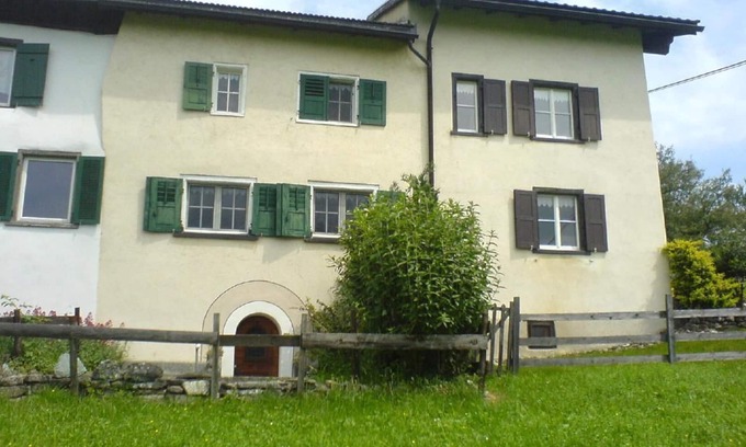 Maienfeld House | The Walserhaus with mountain views