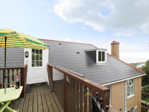 Porthcurno Apartment | The Watch