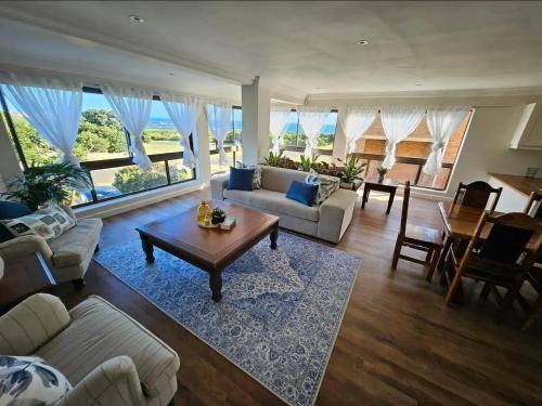 Sandbaai Apartment | The West End Hermanus