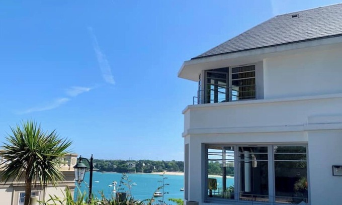 Saint-Igneuc House | The White Villa- Sea view and Garden