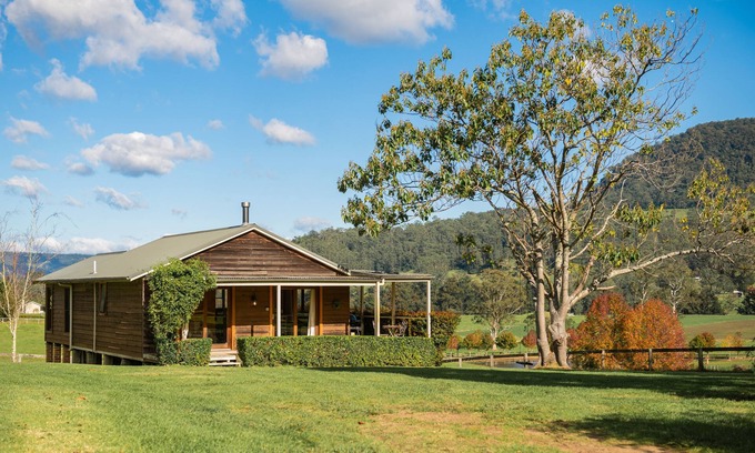 Barrengarry Cottage | The Willows Cottage - Cosy Cottage