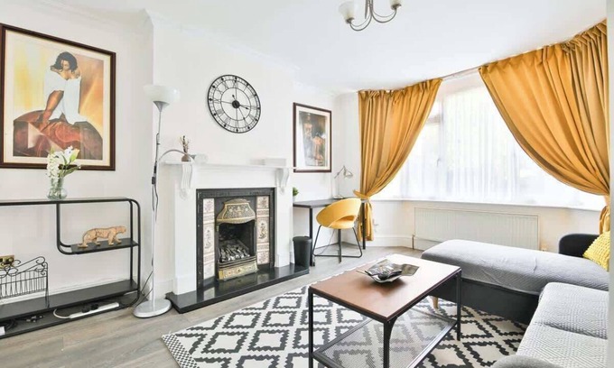 Brislington House | The Wishing Well by STAE-Homes