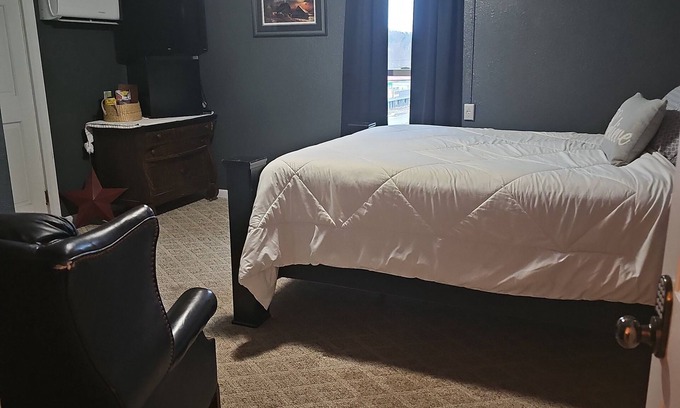 Eminence Other | The Woods and Willow Room. 1 queen bed .cot can be added and private bathroom