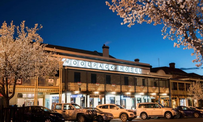 Central Mudgee Hotel | The Woolpack Hotel