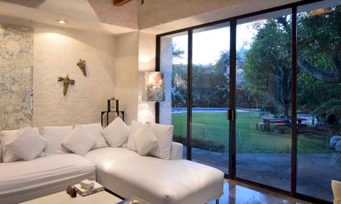 Los Limoneros House | The XCU House