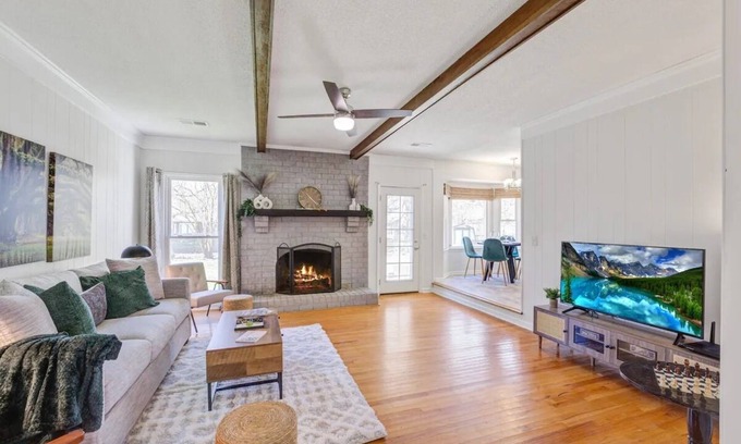 North Charleston House | The Yan- fam friendly 4 bedroom