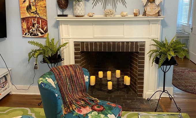 Georgetown House | The Yellow Door