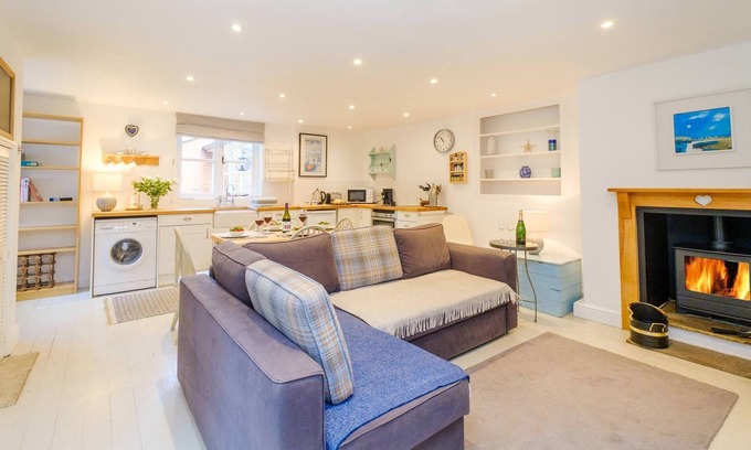 Theberton Cottage | Theberton Annexe - sleeps 4 guests in 2 bedrooms