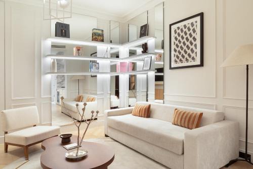 Les Halles Apartment | TheLander - Serviced Apartments in Louvre - Rivoli