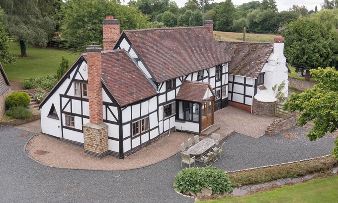 Mathon Cottage | This 700-acre estate specialises in breeding cattle and sheep.