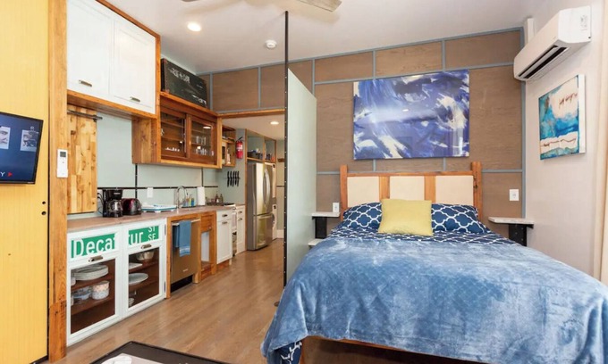 Lake Claire Apartment | This apartment is a 1 bedroom(s), 1 bathrooms, located in Atlanta, GA.