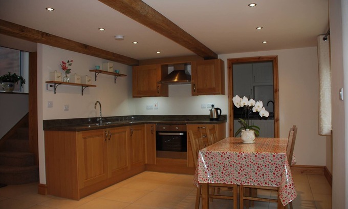 Congleton Cottage | This attractive cottage has been decorated with pretty touches and nestles in a beautiful area.