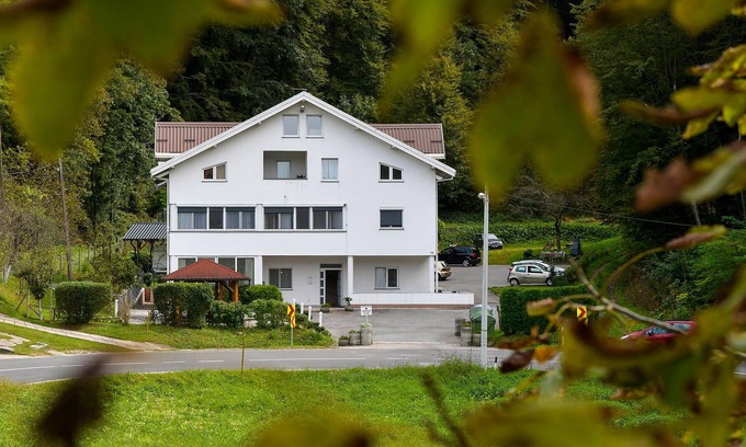Krapinske Toplice Apartment | This beautiful and functionally furnished apartment is located in Krapinske Toplice, in a small buil