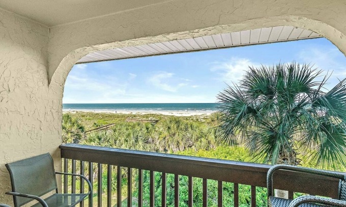 Crescent Beach Condo | This condominium is a 2 bedroom(s), 2 bathrooms, located in St. Augustine, FL.