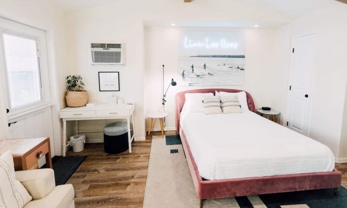 Baywood Park House | This guest house is a 2 bedroom(s), 1 bathrooms, located in Baywood-Los Osos, CA.