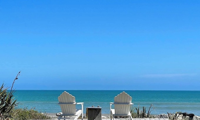 Hokitika House | This house is a 3 bedroom(s), 1 bathrooms, located in Hokitika, West Coast.