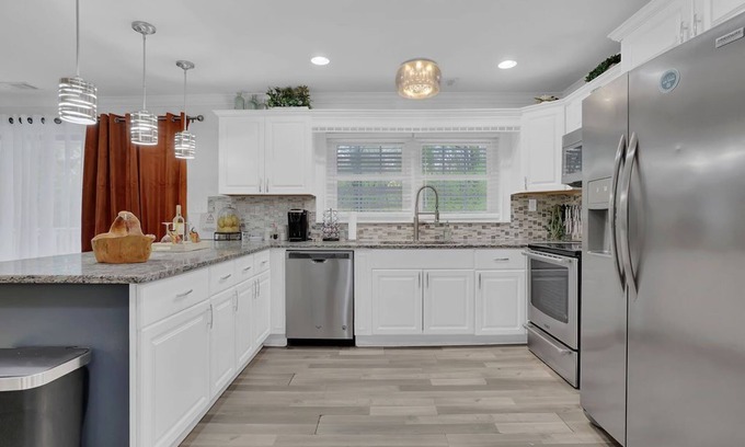 Atlanta House | This house is a 5 bedroom(s), 4.5 bathrooms, located in Atlanta, GA.