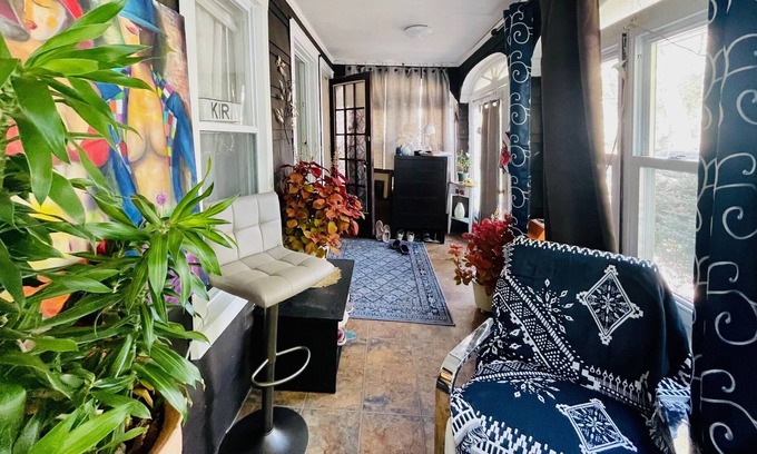 Rutherford House | This location will make ur EYES Light UP