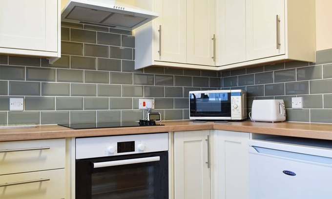 Briston Cottage | This lovely little retreat for two is perfect for exploring the North Norfolk coast and Broads.
